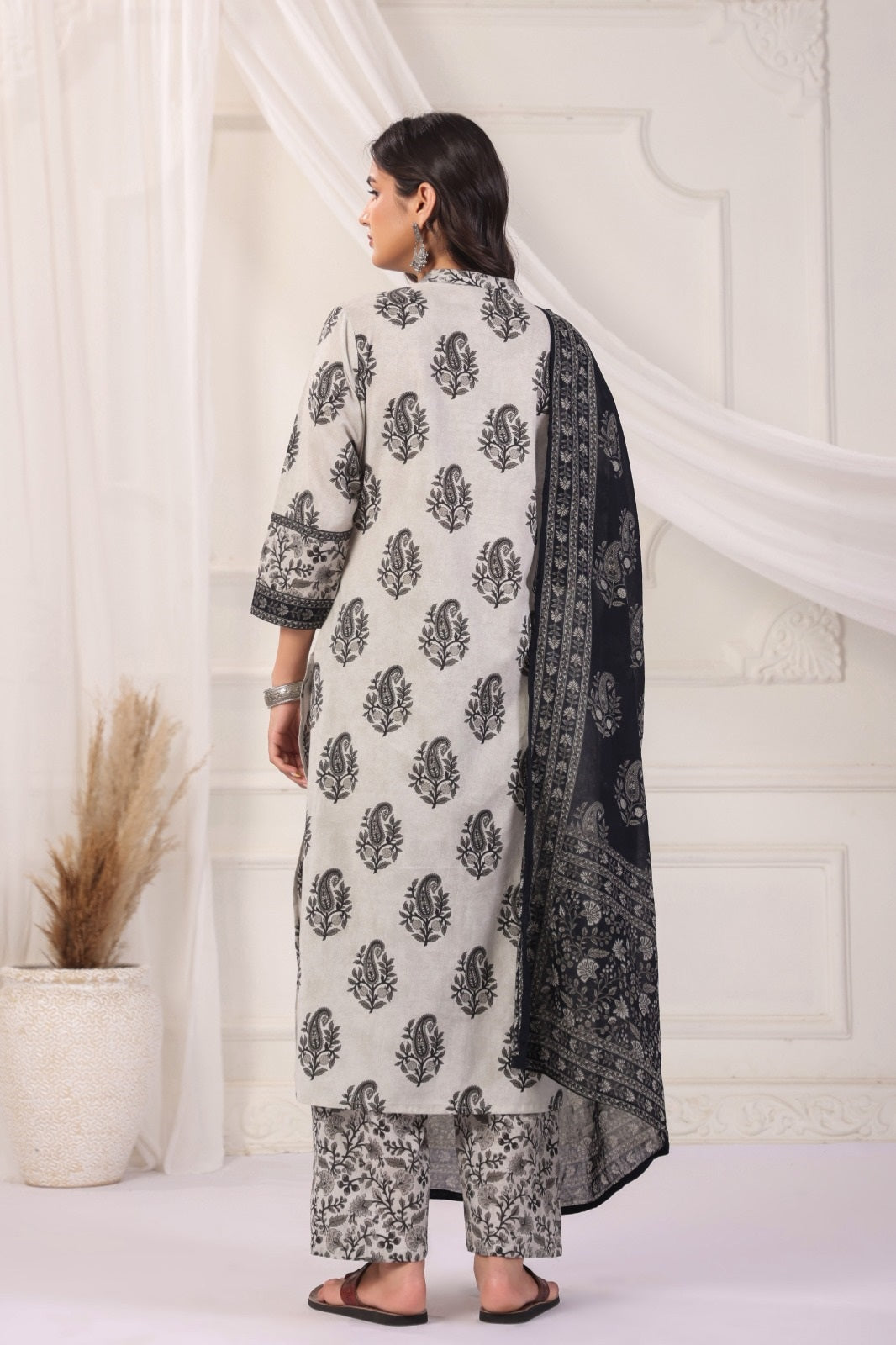 Satya Grey Cotton Straight Suit Set For Women