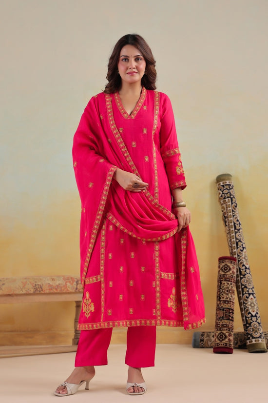Rumi Rani Pink Mul Chanderi Kurta Set With Jari Embroidery & Lining