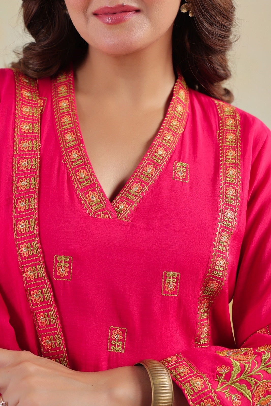 Rumi Rani Pink Mul Chanderi Kurta Set With Jari Embroidery & Lining