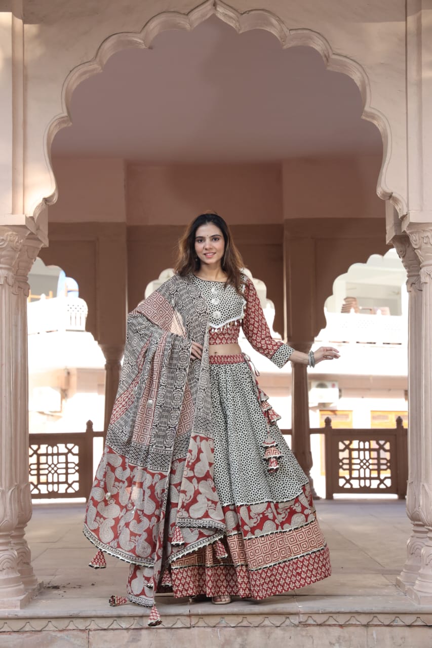Sakhi Cotton Chanya Choli Set