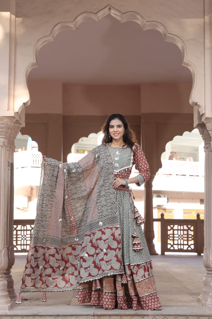 Sakhi Cotton Chanya Choli Set