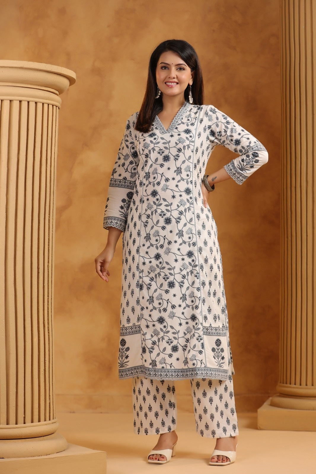 Saisha Grey Cotton Suit Set