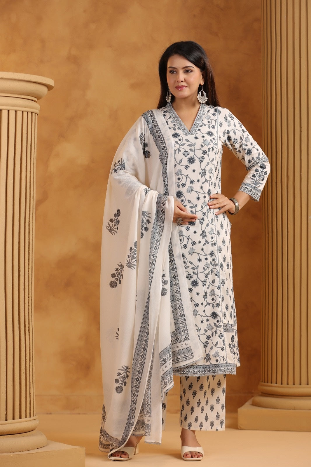 Saisha Grey Cotton Suit Set