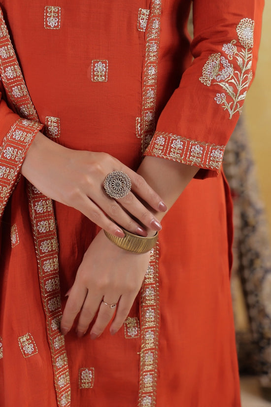 Ruhaani Rust Mul Chanderi Kurta Set With Jari Embroidery & Lining