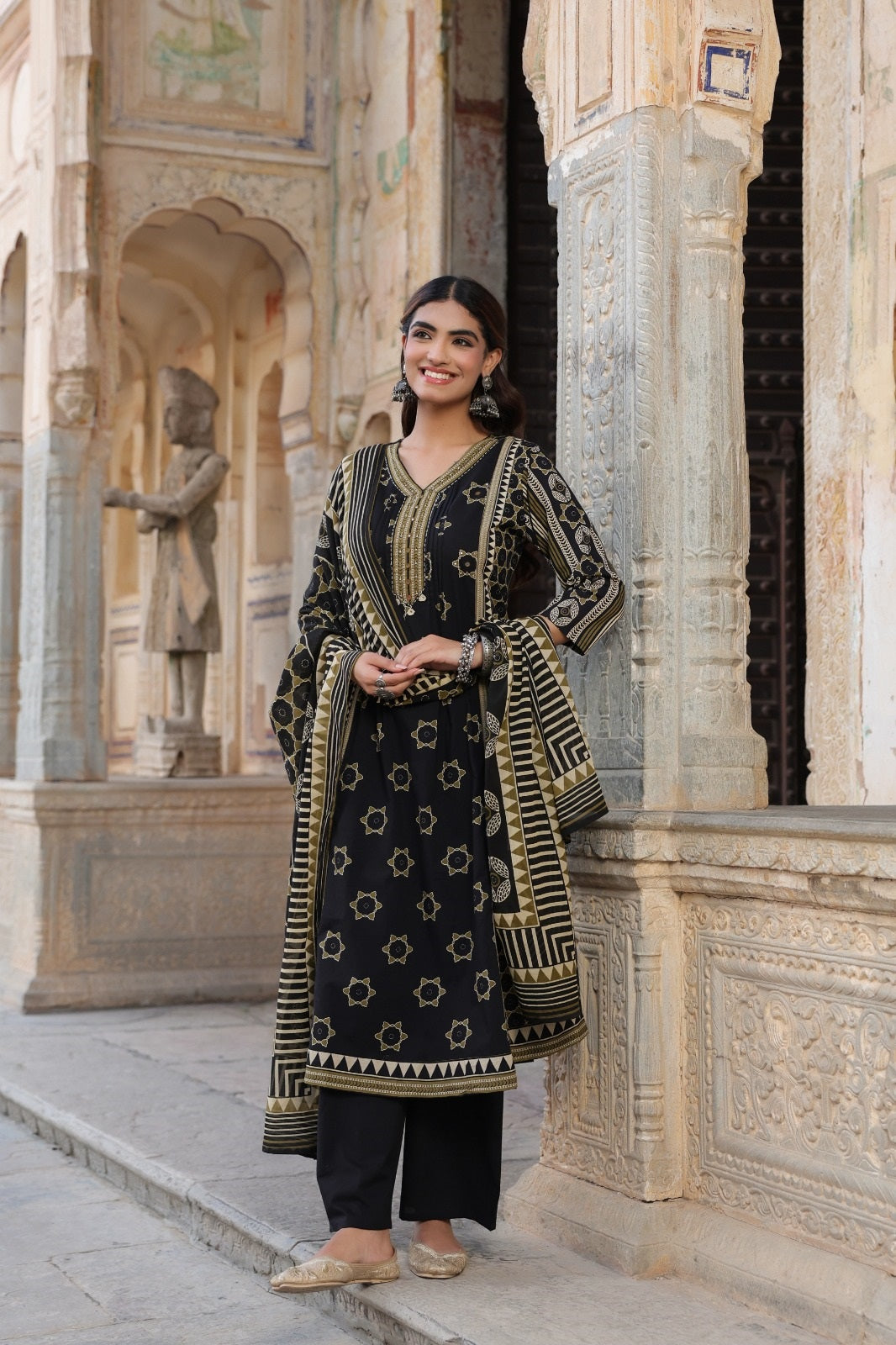 Madhavi Black  Cotton A Line Suit Set For Women