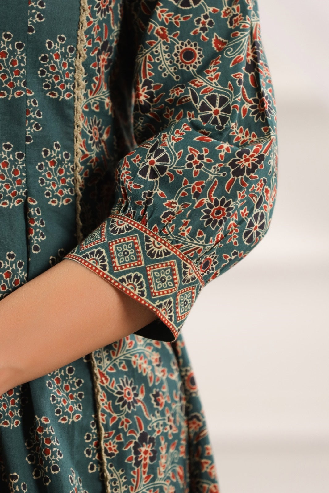 Kanika Green Cotton A Line Suit Set