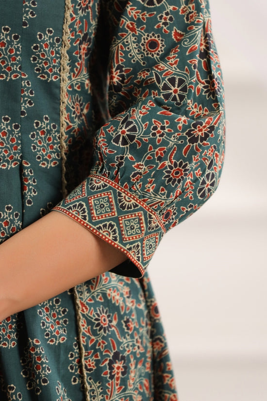 Kanika Green Cotton A Line Suit Set