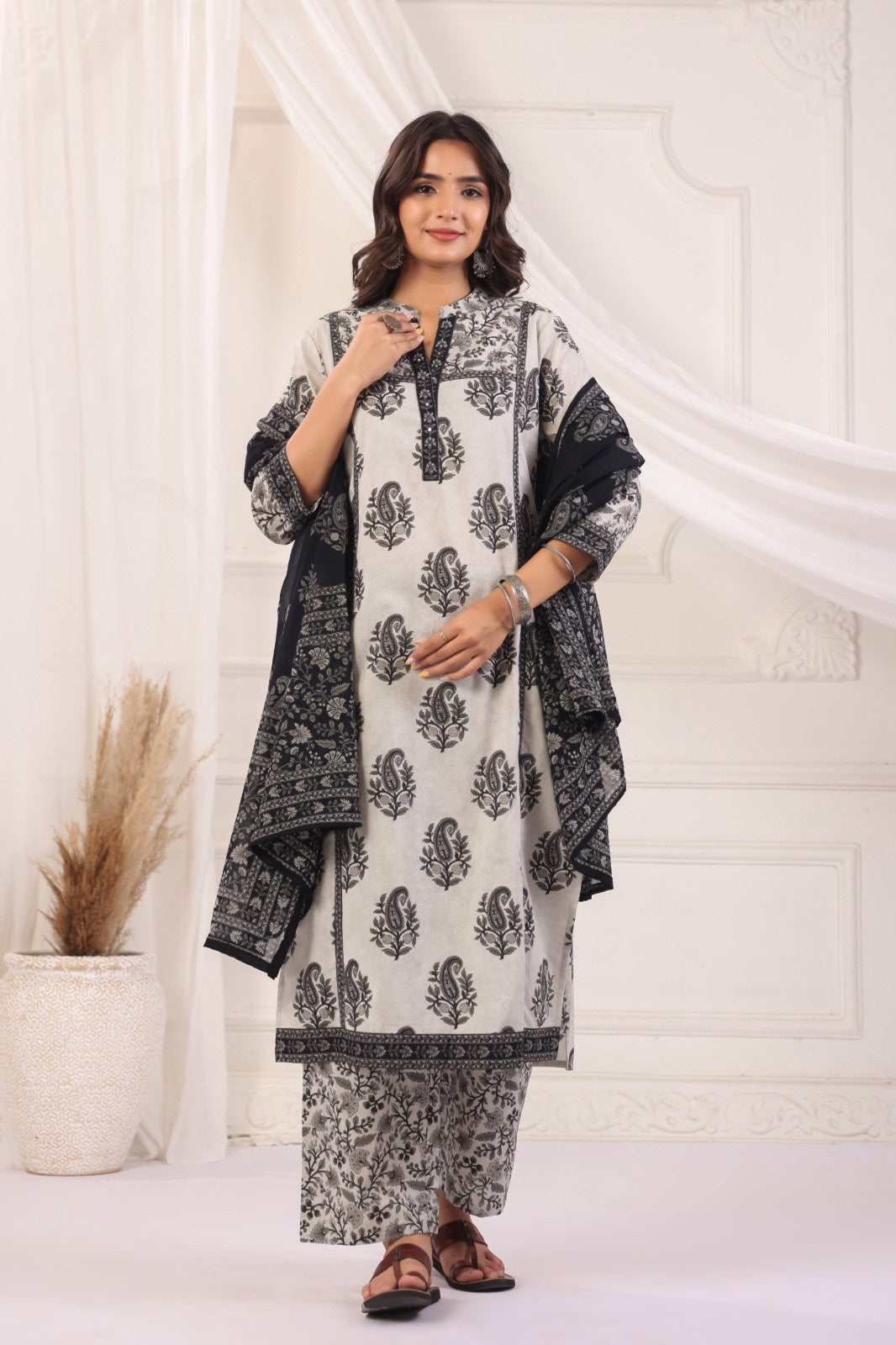 Satya Grey Cotton Straight Suit Set For Women