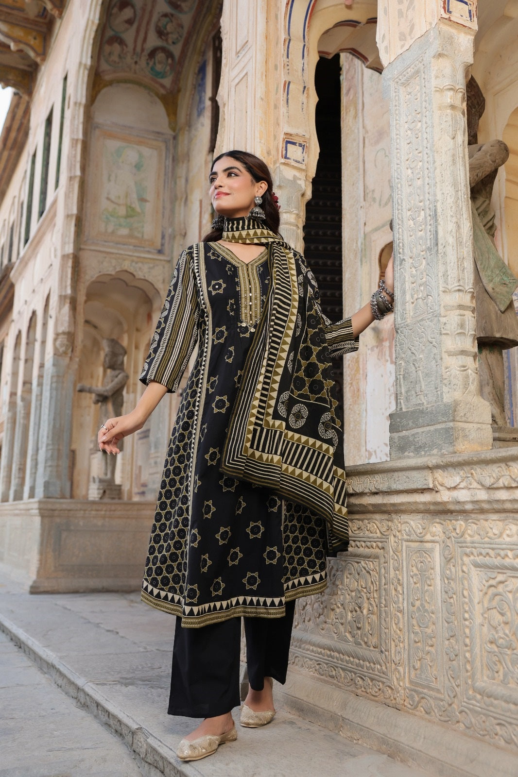 Madhavi Black  Cotton A Line Suit Set For Women