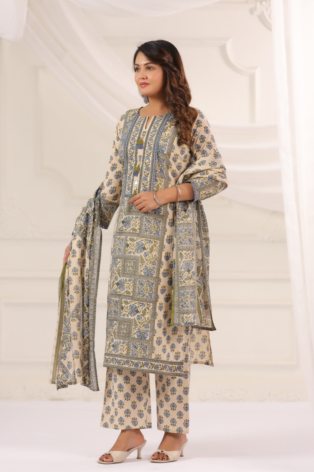 Ayati Blue Cotton Suit Set For Women
