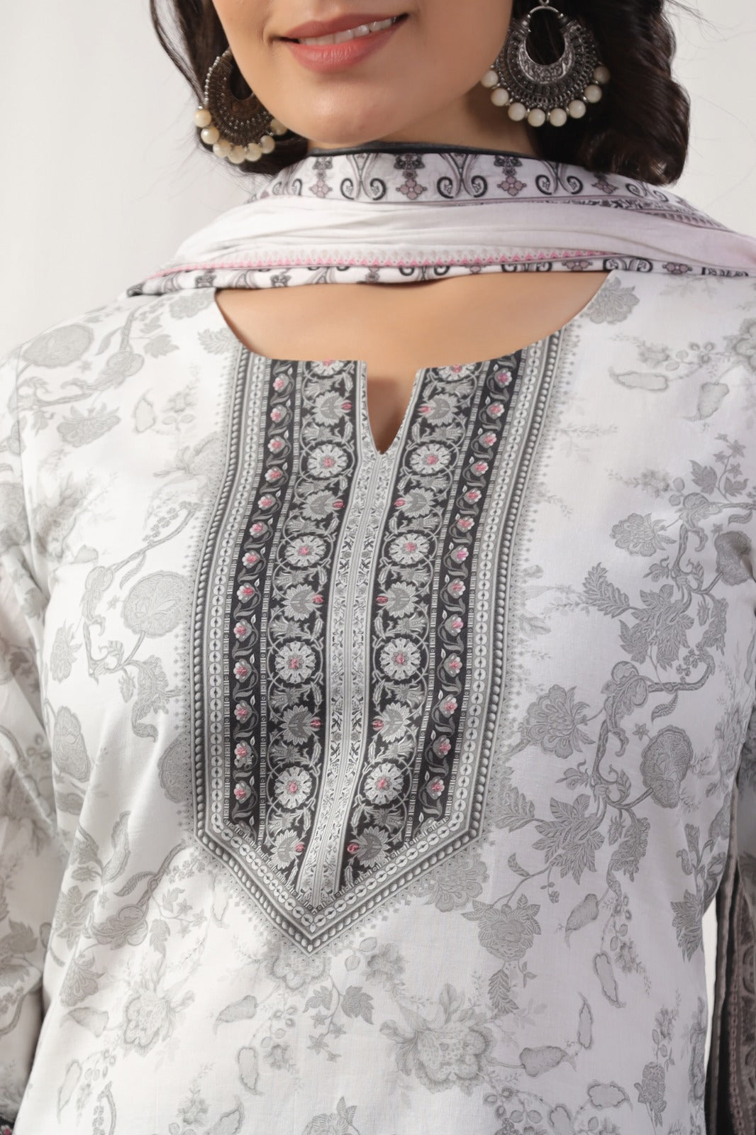 Hana White & Black Giza Cotton Set