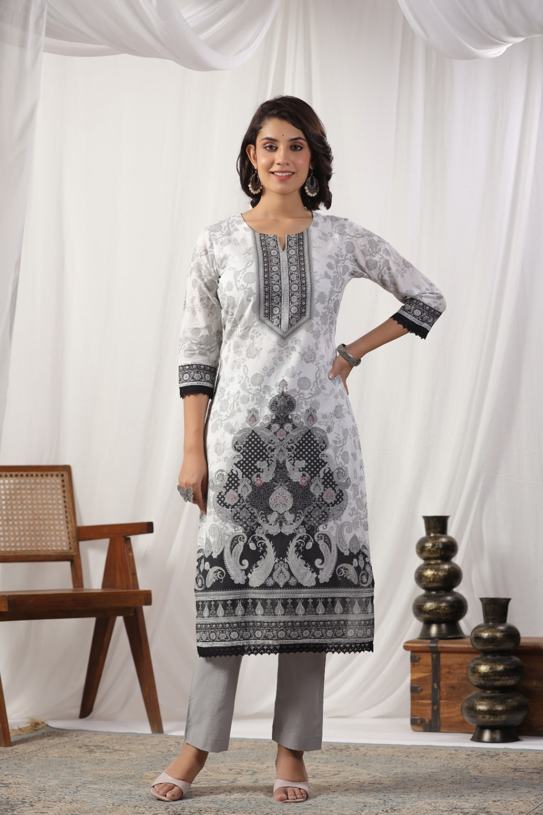 Hana White & Black Giza Cotton Set