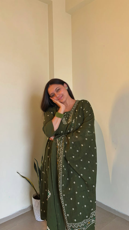 Yami Green Cotton A Line Suit Set